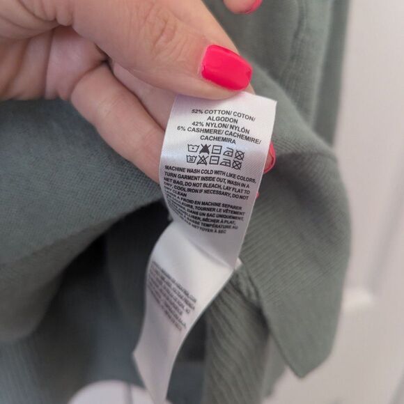 Lucky Brand Green V-Neck Pullover Sweater | Women’s Small | Cashmere Blend - Picture 3 of 4